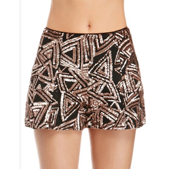 Lucy Paris Flouncy Sequined Shorts NWT Size Small - Picture 1 of 8
